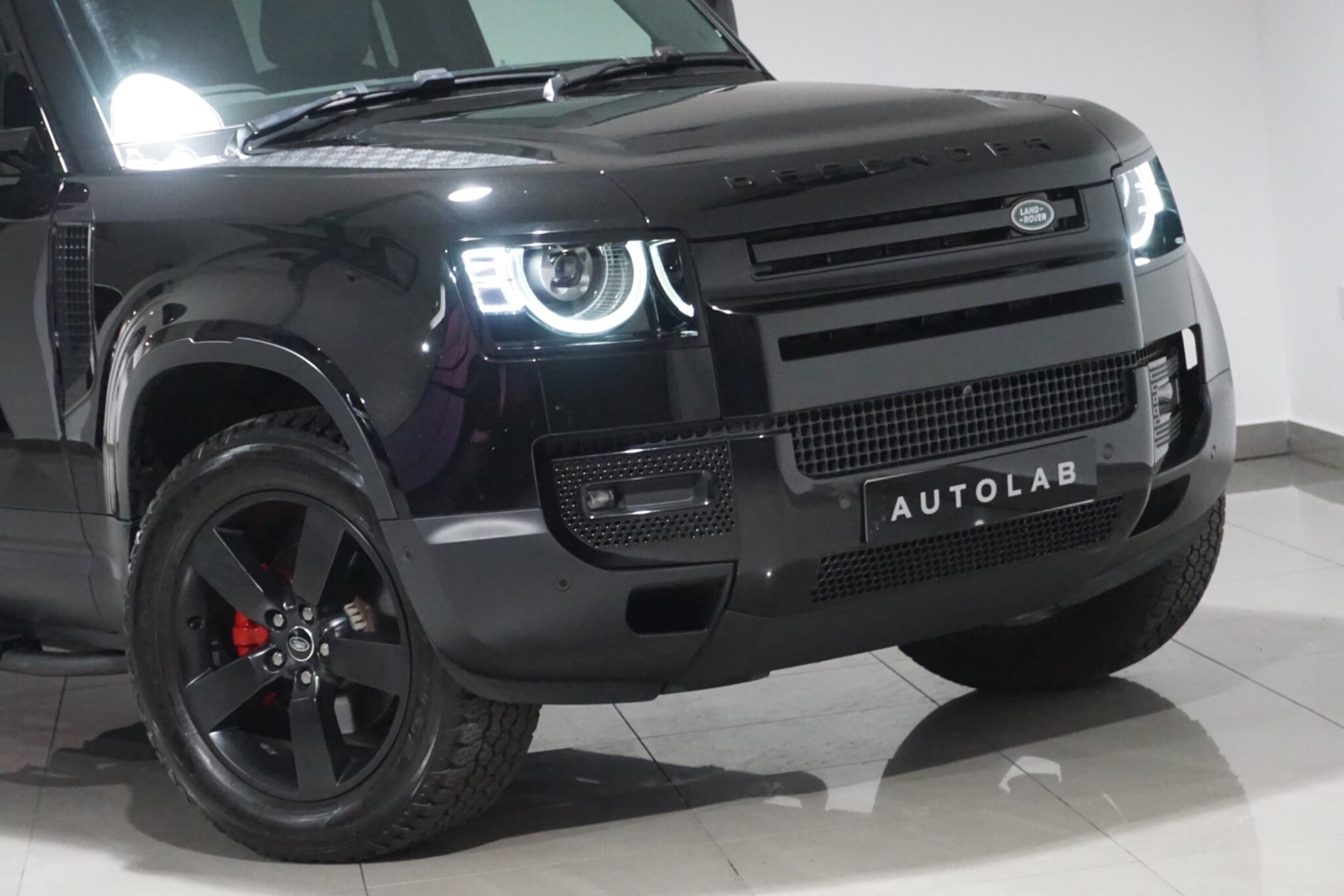 Land Rover Defender 110 3.0 D250 MHEV HSE Hard Top SUV 5dr Diesel Auto 4WD MWB Euro 6 (s/s) (250 ps)